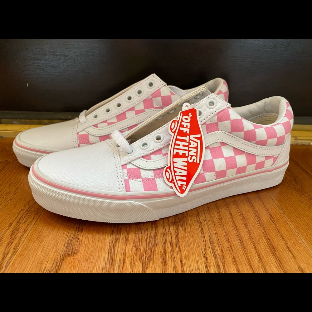 Custom designed Pink checkered vans old school